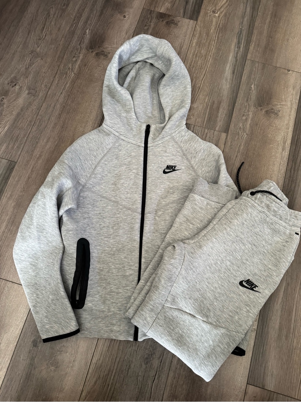 Nike Youth Sportswear Tech Fleece